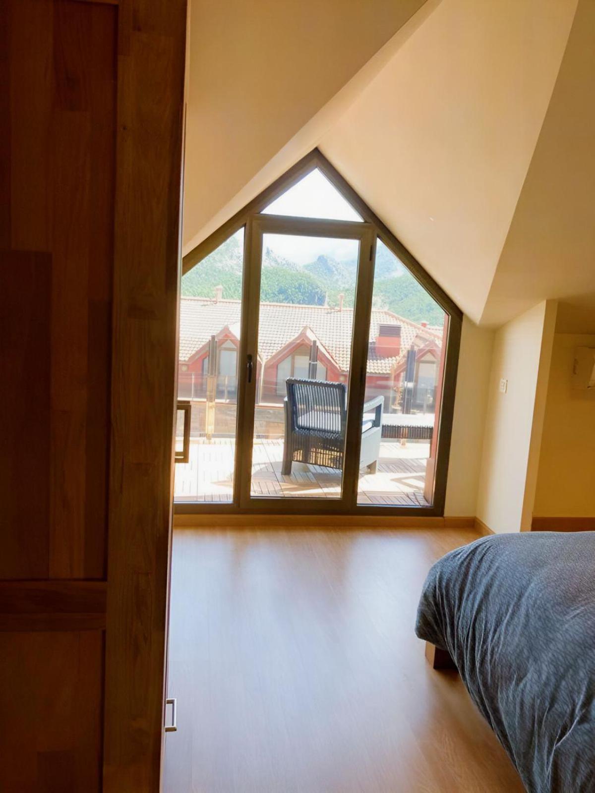 Apartament Duplex Amb Vistes Al Pirineu Catala Coll de Nargo Exterior photo
